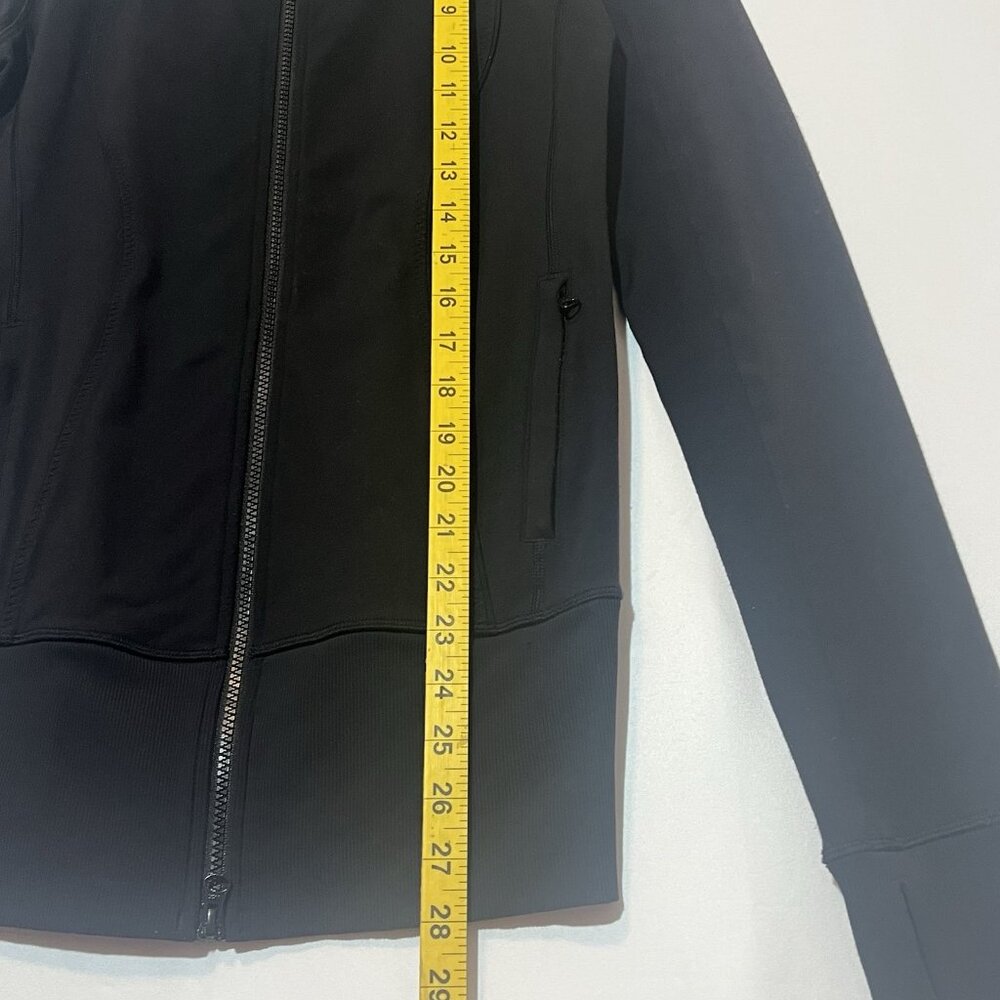 Lululemon Women Slim Fit Full Zip Black Track Jacket Turtle Neck Size 6 Pocket’s - Picture 7 of 11